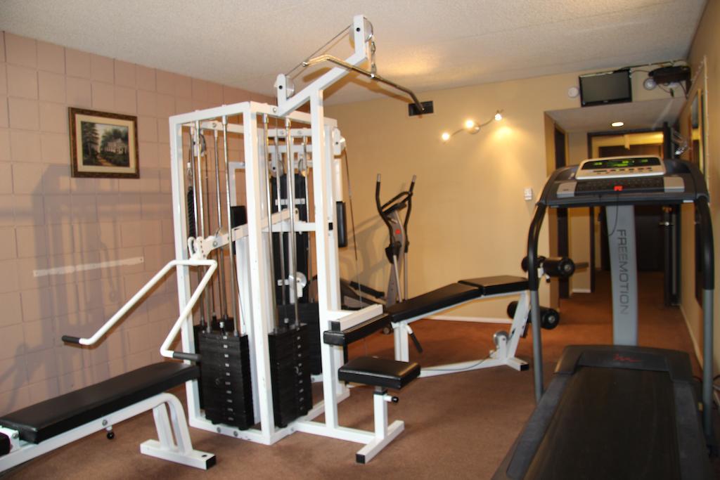 Canway Inn & Suites Dauphin ภายนอก รูปภาพ